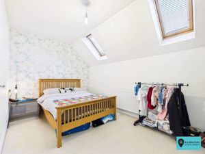 Bedroom- click for photo gallery